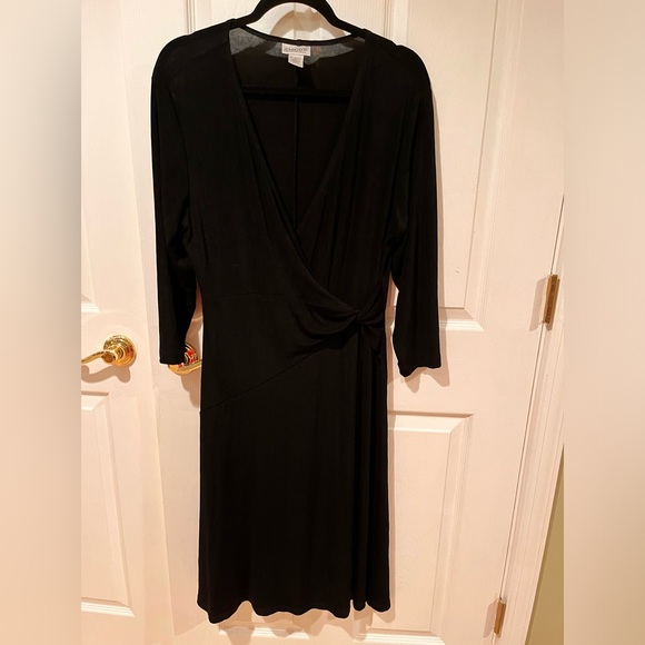 Black Chico’s dress size 2 Surplus front side knot long sleeve lightweight - Picture 1 of 7